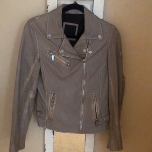 Women’s leather jacket